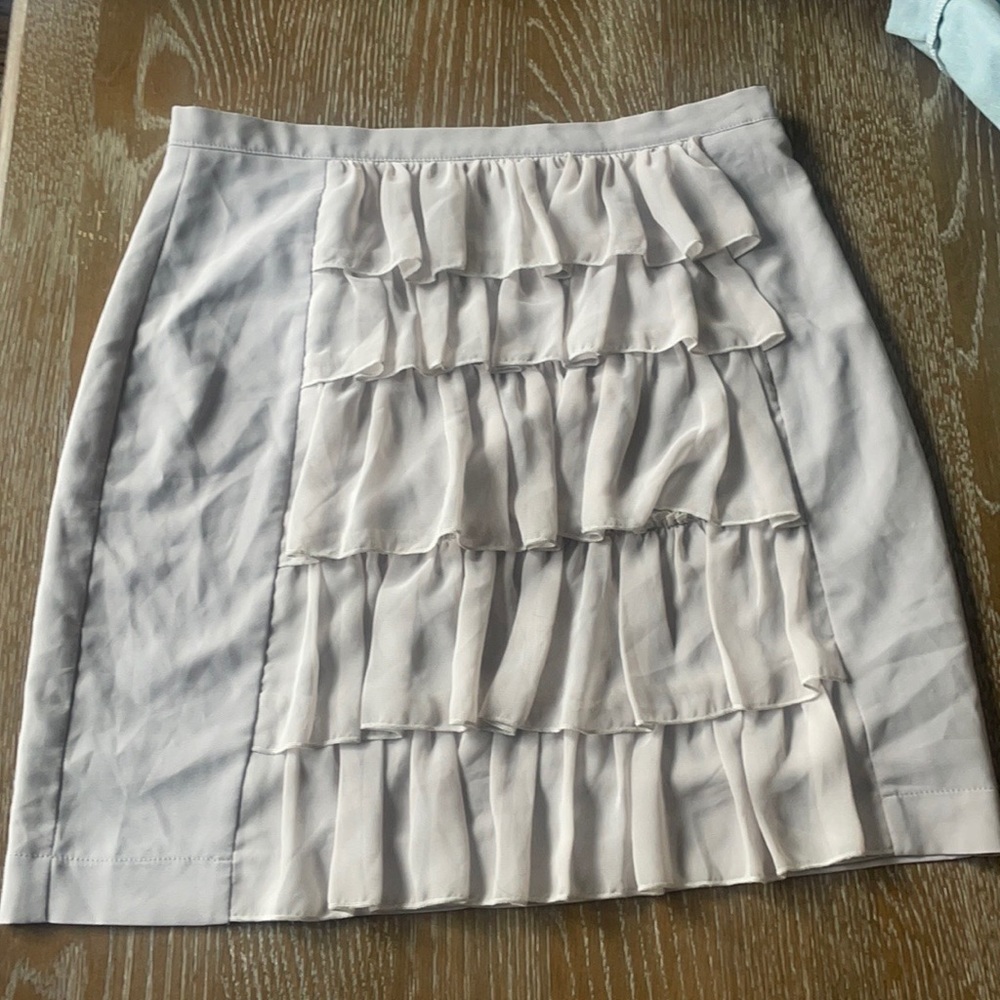 Esley size large grey ruffle skirt